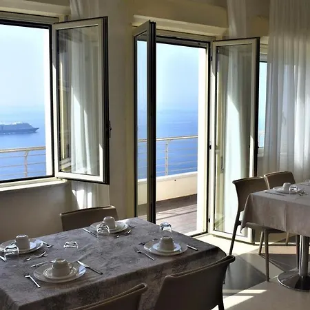 Miramare Gyh Luxury 3* Scilla