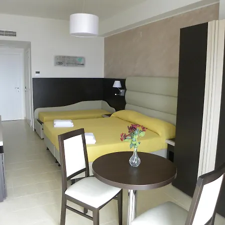 호텔 Miramare Gyh Luxury 3*