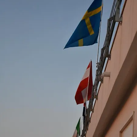 호텔 Miramare Gyh Luxury 3*