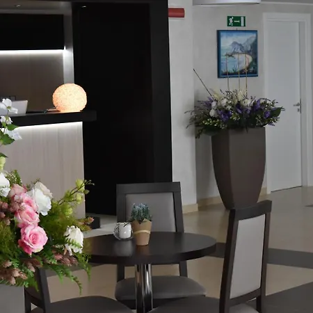 Miramare Gyh Luxury Hotel