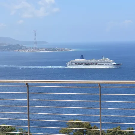 Miramare Gyh Luxury 3* Scilla